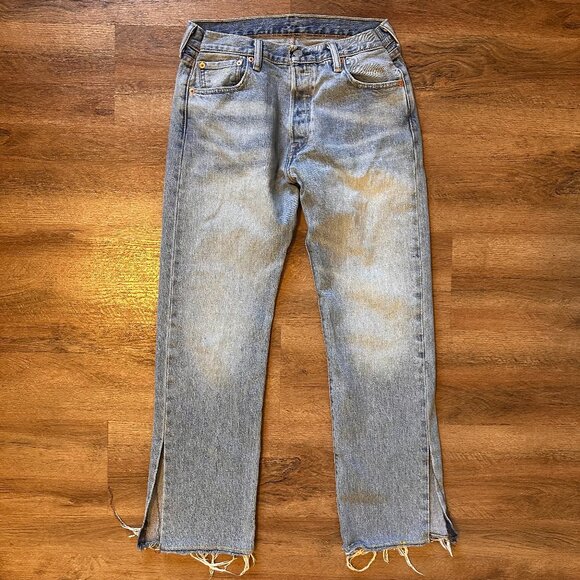 Levi's Jeans Womens 28x28 SIze 6 - 8 Blue 501 Distressed Custom Flare Denim - Picture 1 of 5